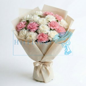 Букет цветов из: Гвоздики